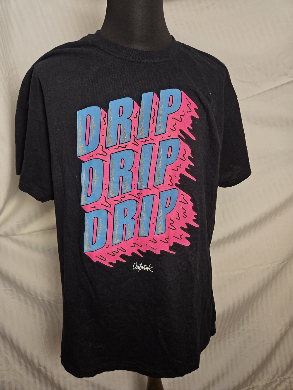 Outrank Drip Black Tee.   TM